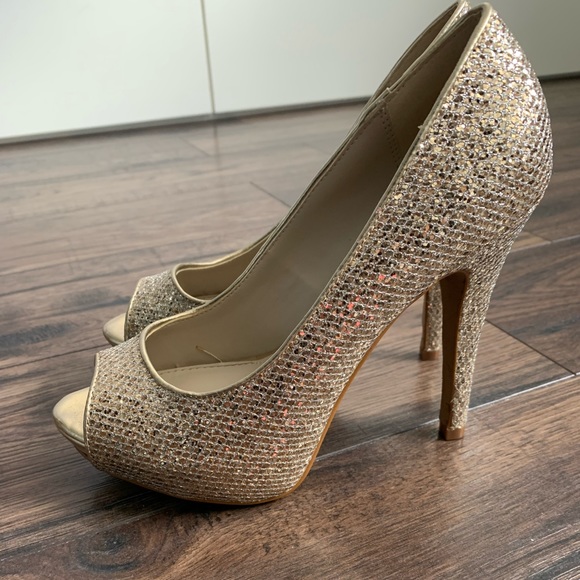 Aldo Heels ✨ Size 6 - Picture 4 of 4